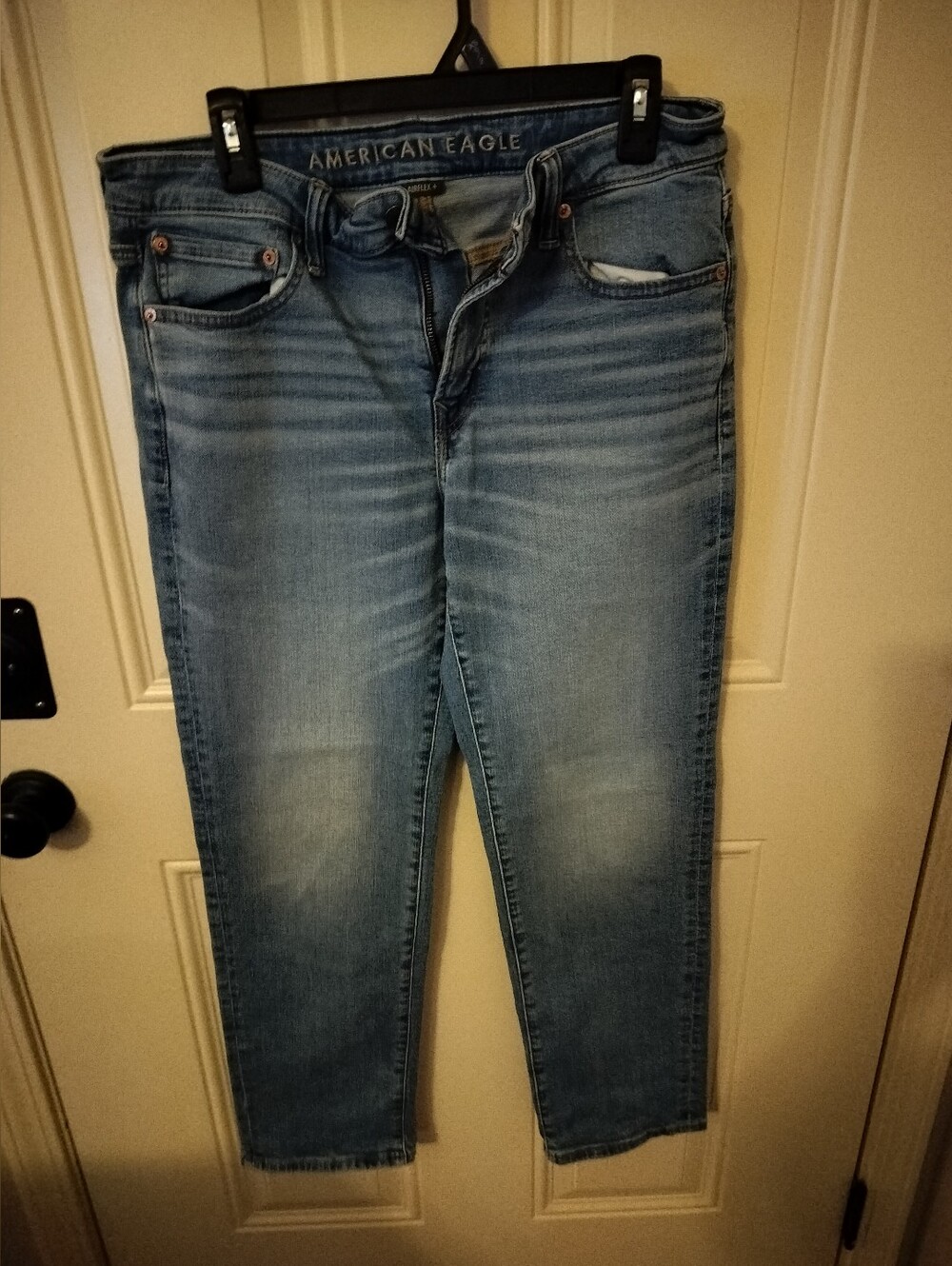 American Eagle Outfitters Light Blue Cropped Ankle Jeans Airflex+